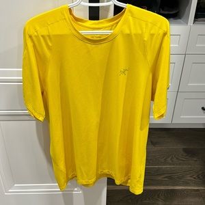 Men’s Arc’teryx Athletic Shirt